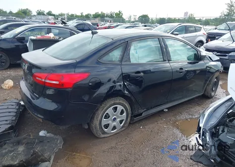 2016 Ford Focus S z USA, uszkodzony, nr VIN 1FADP3E23GL314555